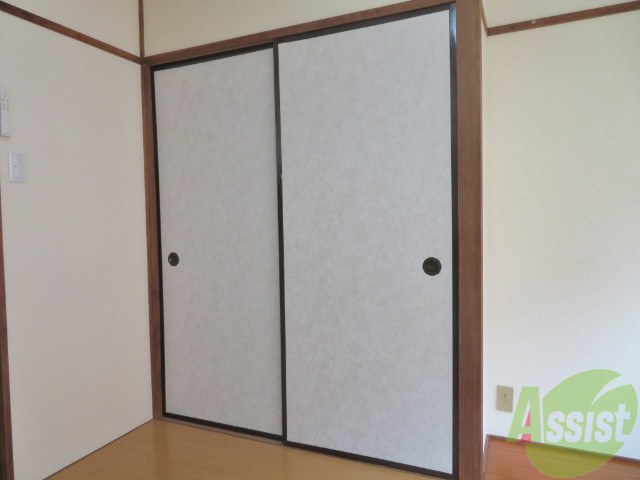 収納　お部屋の角には押入れの収納がありますよー