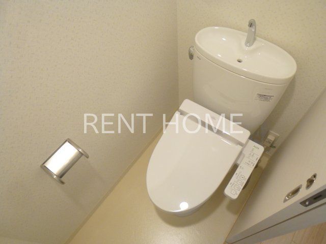 トイレ　ウォシュレット付