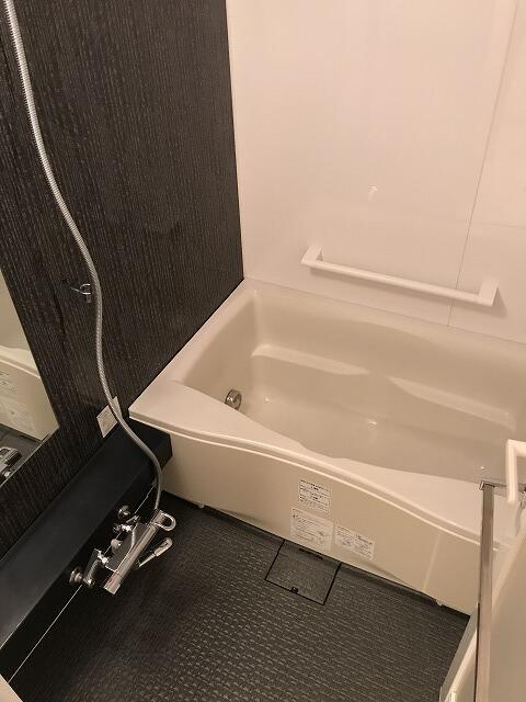 バス・シャワールーム　?
