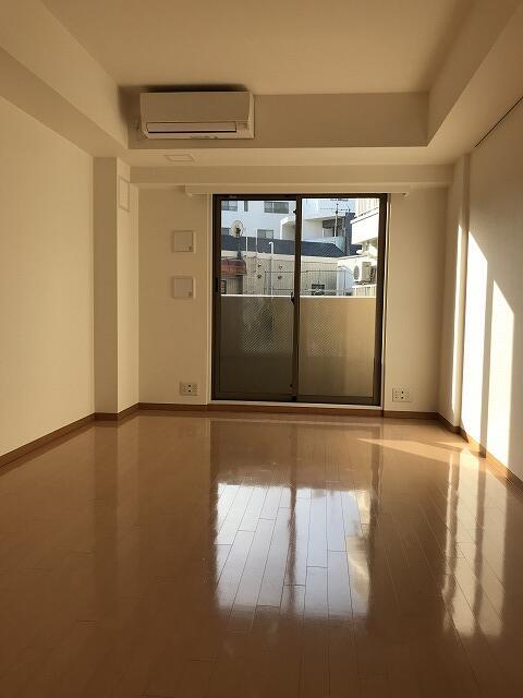 居室・リビング　?