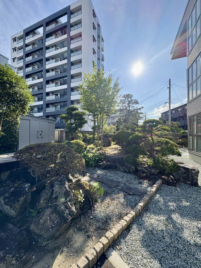 建物外観　植栽
