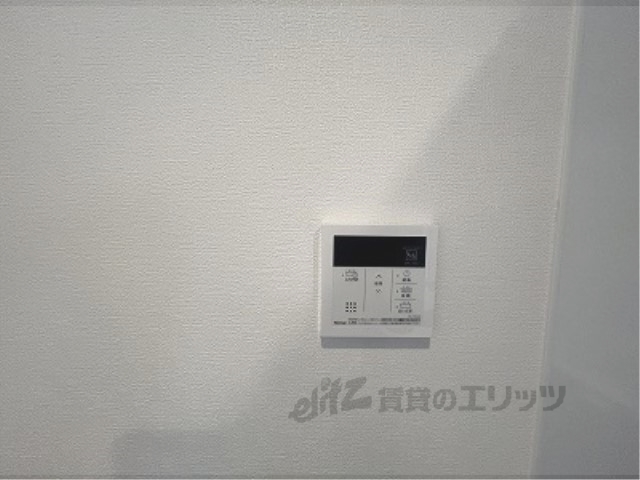 その他設備　給湯器リモコン