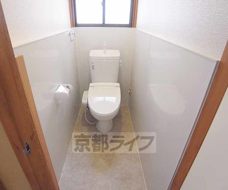 トイレ　ウォシュレットつき！