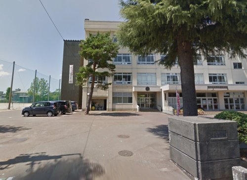 小学校　千手小学校（小学校）まで512m