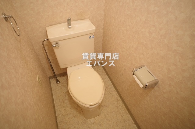 トイレ　トイレもきれいです