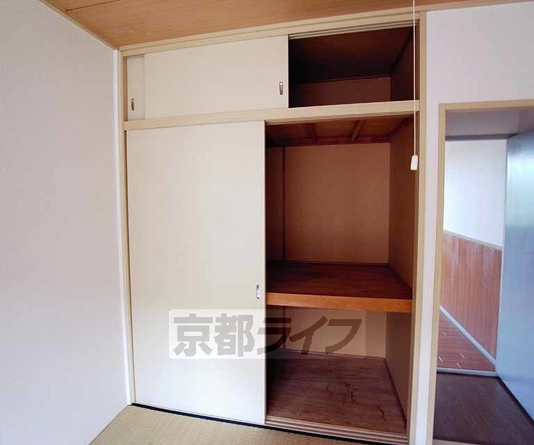 収納　大きな荷物も入ります！