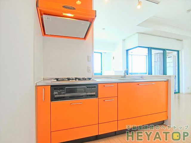 キッチン　システムキッチン完備（同仕様写真）