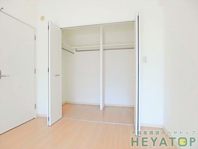 収納　ウォークインクローゼット付き（同仕様写真）