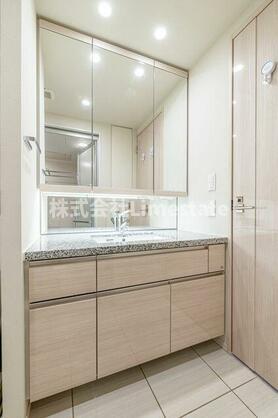 洗面設備　別部屋参考写真