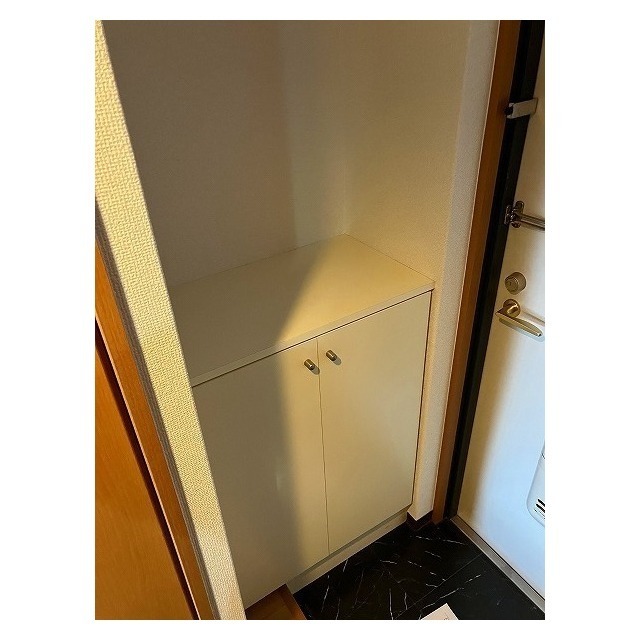 玄関　シューズボックス
