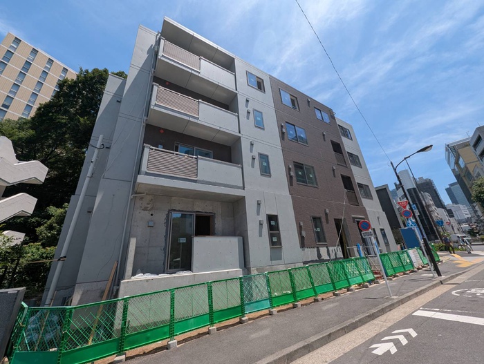 建物外観　建築中