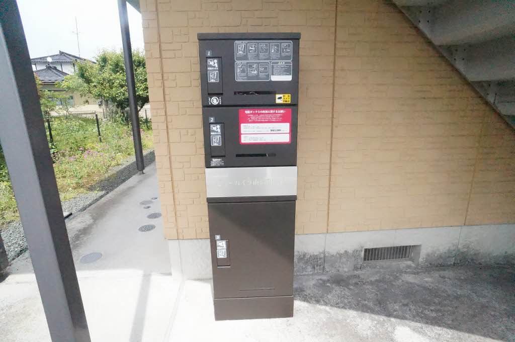 建物外観　宅配ＢＯＸ