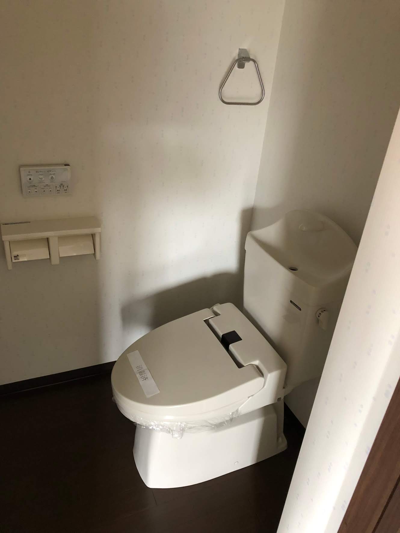 トイレ　ウォシュレット付きトイレ