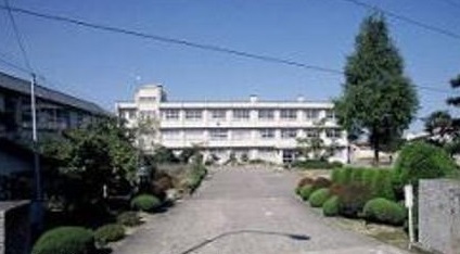 中学校　小合中学校（中学校）まで1500m