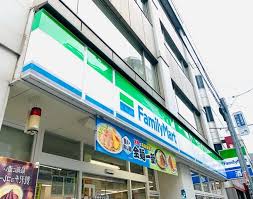 コンビニ　ファミリーマート水道橋駅西口店（コンビニ）まで60m