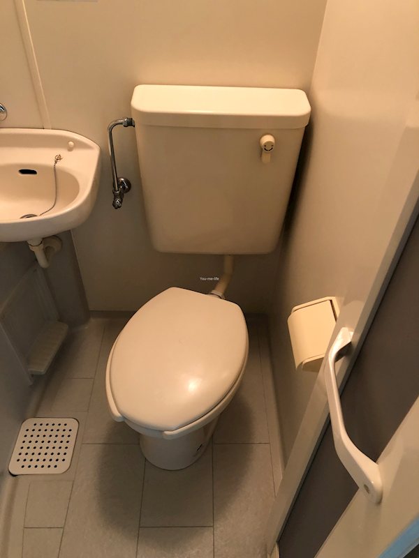トイレ　※部屋により間取り反転