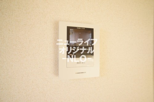 セキュリティ　来訪者を室内から確認出来るテレビモニターホン