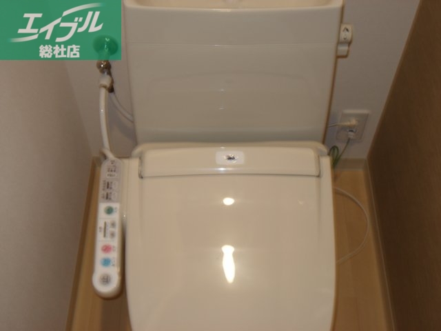 トイレ　シャワー付トイレ