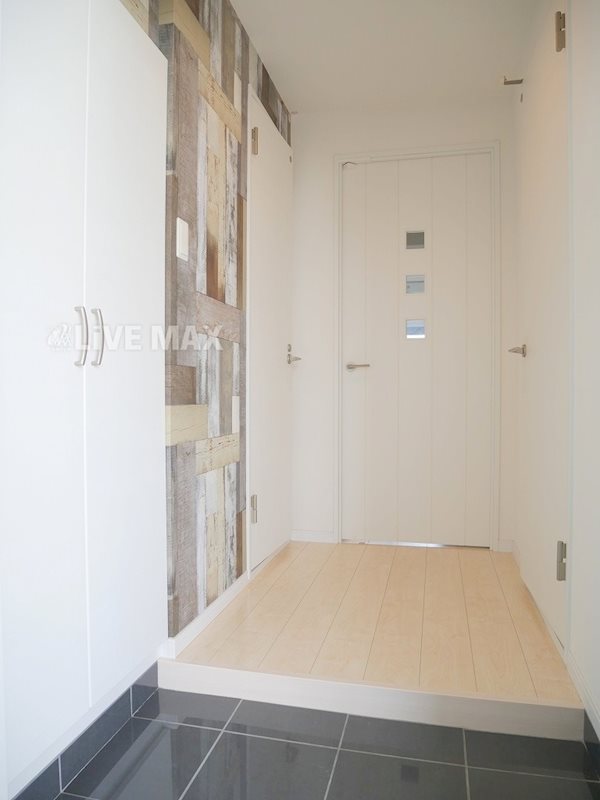 玄関　※写真と異なる場合は現状優先。
