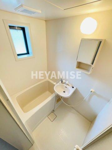バス・シャワールーム　※同間取りの別のお部屋の画像です※現況を優先します