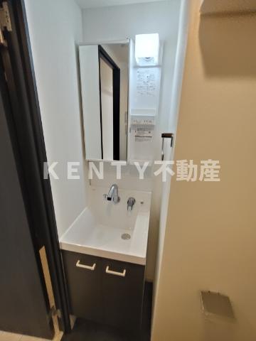 洗面設備　コンパクトで使いやすい洗面所