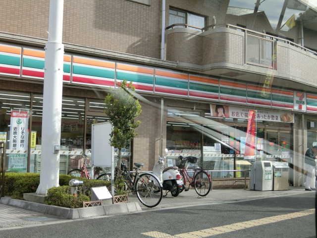 コンビニ　セブンイレブン高槻富田5丁目店（コンビニ）まで57m