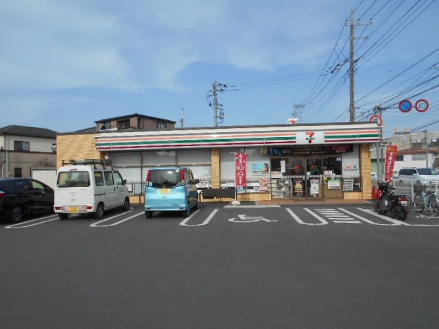 コンビニ　セブンイレブン 越谷大里東店（コンビニ）まで537m