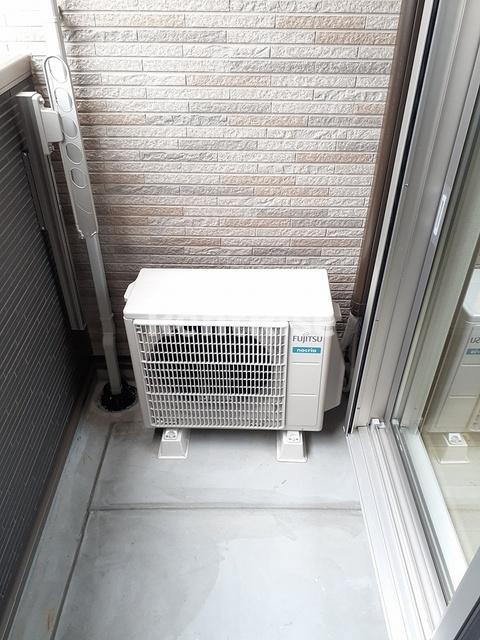 バルコニー　収納