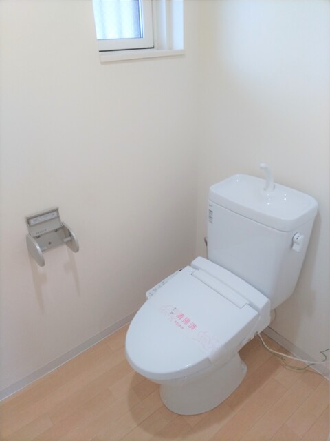 トイレ　☆洗浄機能付暖房便座☆※同タイプ参考写真