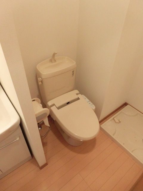 トイレ　温水洗浄便座あり