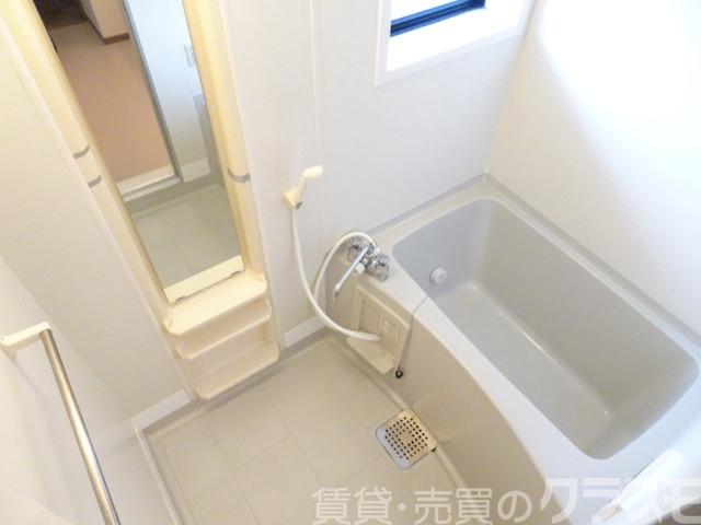 バス・シャワールーム　浴室乾燥機付きバス♪