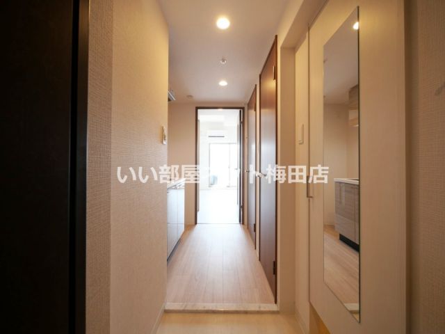 エスリード大阪NEXUSの玄関写真