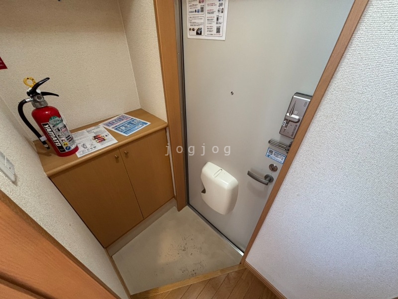 玄関　ゆったりとした玄関です。