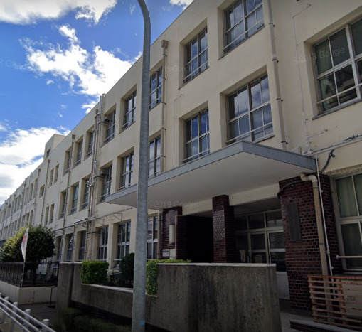 小学校　大阪市立加美小学校（小学校）まで400m