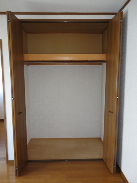 収納　【ウエストビレッジ】