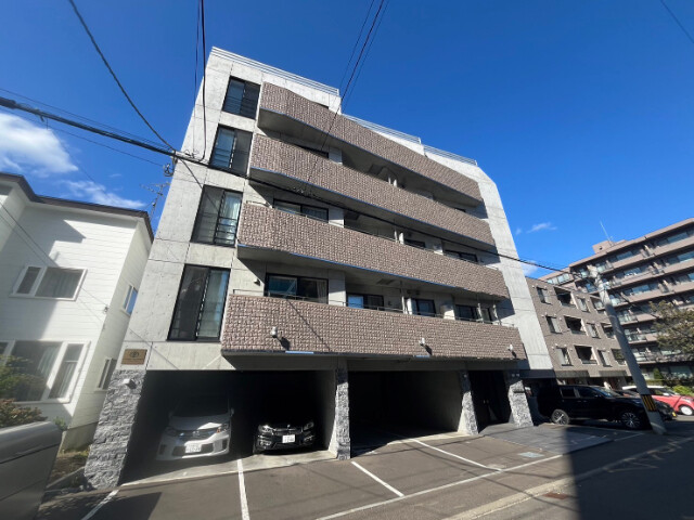 建物外観　中央区南２条「ＴＷＩＮＢＥＲＲＹＭＡＲＵＹＡＭＡＰＡＲＫ」