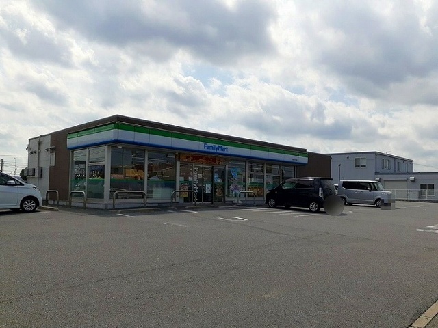 コンビニ　ファミリーマート市原古市場店（コンビニ）まで210m