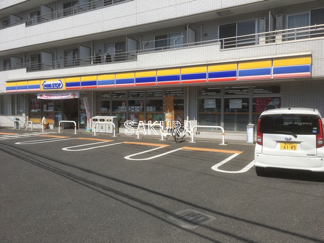 コンビニ　ミニストップ 川崎井田店（コンビニ）まで425m