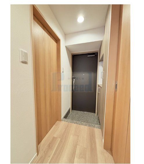 玄関　※別部屋参考写真※現況優先です
