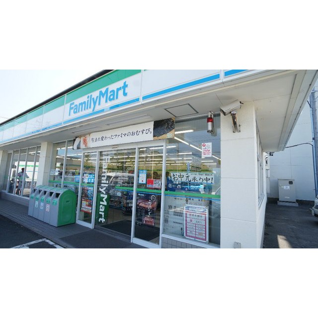 コンビニ　ファミリーマート四日市塩浜街道店（コンビニ）まで163m