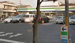 コンビニ　ファミリーマート お花茶屋二丁目店（コンビニ）まで353m