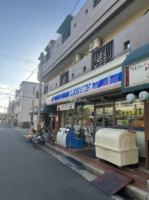 コンビニ　ローソン 東園田九丁目店（コンビニ）まで271m