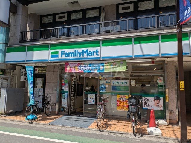 コンビニ　ファミリーマート 中延駅前店（コンビニ）まで432m