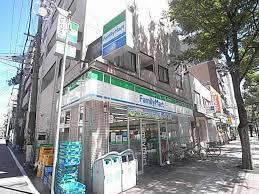 コンビニ　ファミリーマート 西宮戸田町店（コンビニ）まで708m