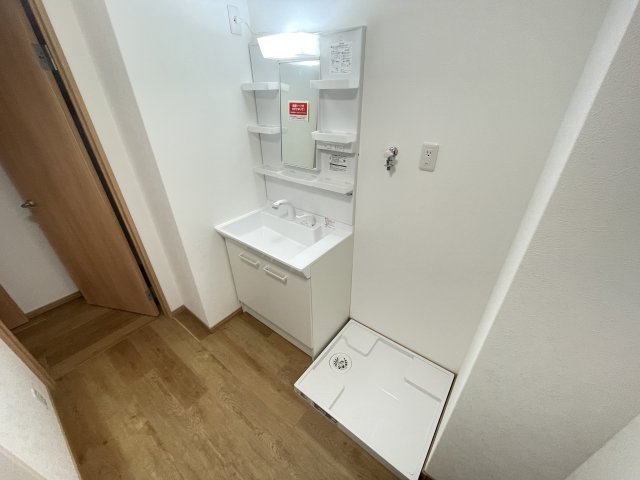 洗面設備　脱衣スペースもあります