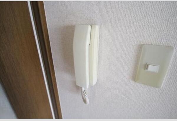セキュリティ　※写真は同じマンションの違う部屋のものになります。