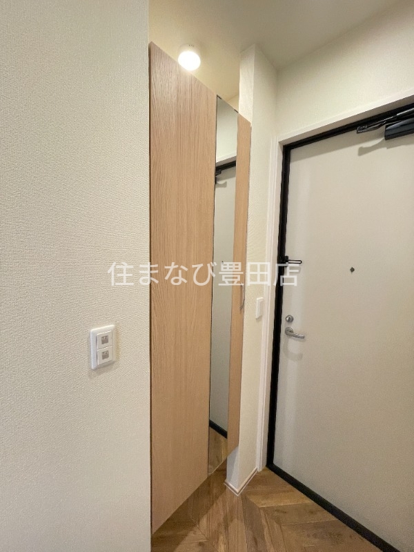 収納　同型