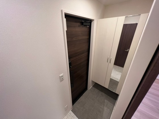 玄関　※別部屋の写真です