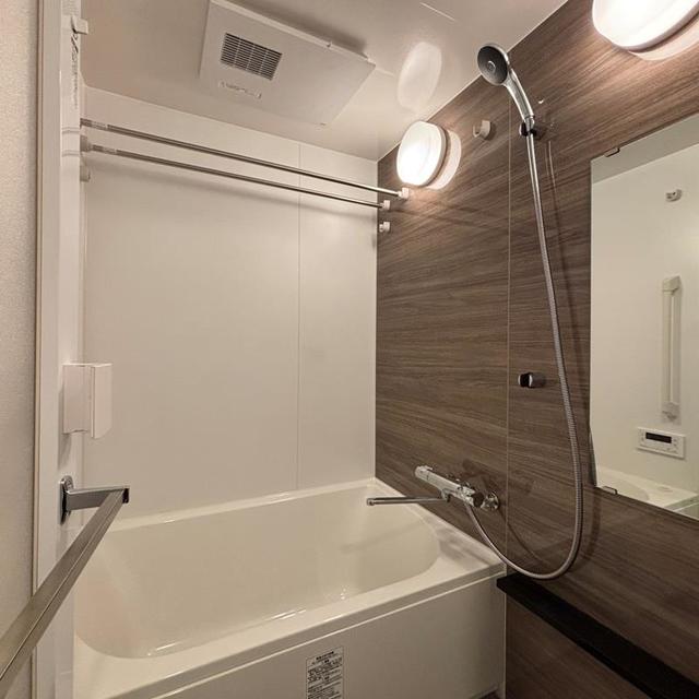バス・シャワールーム　※写真は同タイプ住戸です。