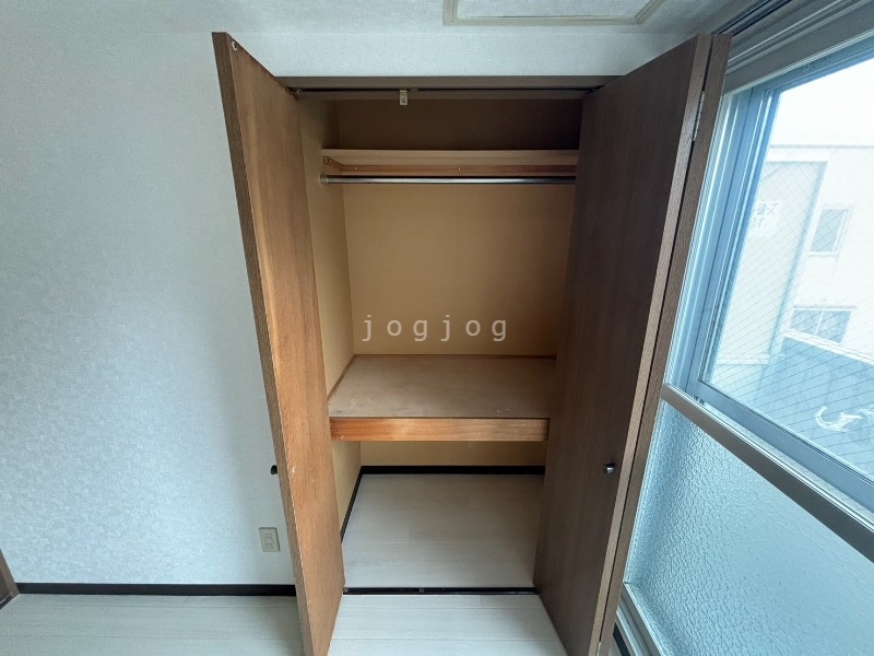 収納　収納が大きく、たくさんものが入ります。